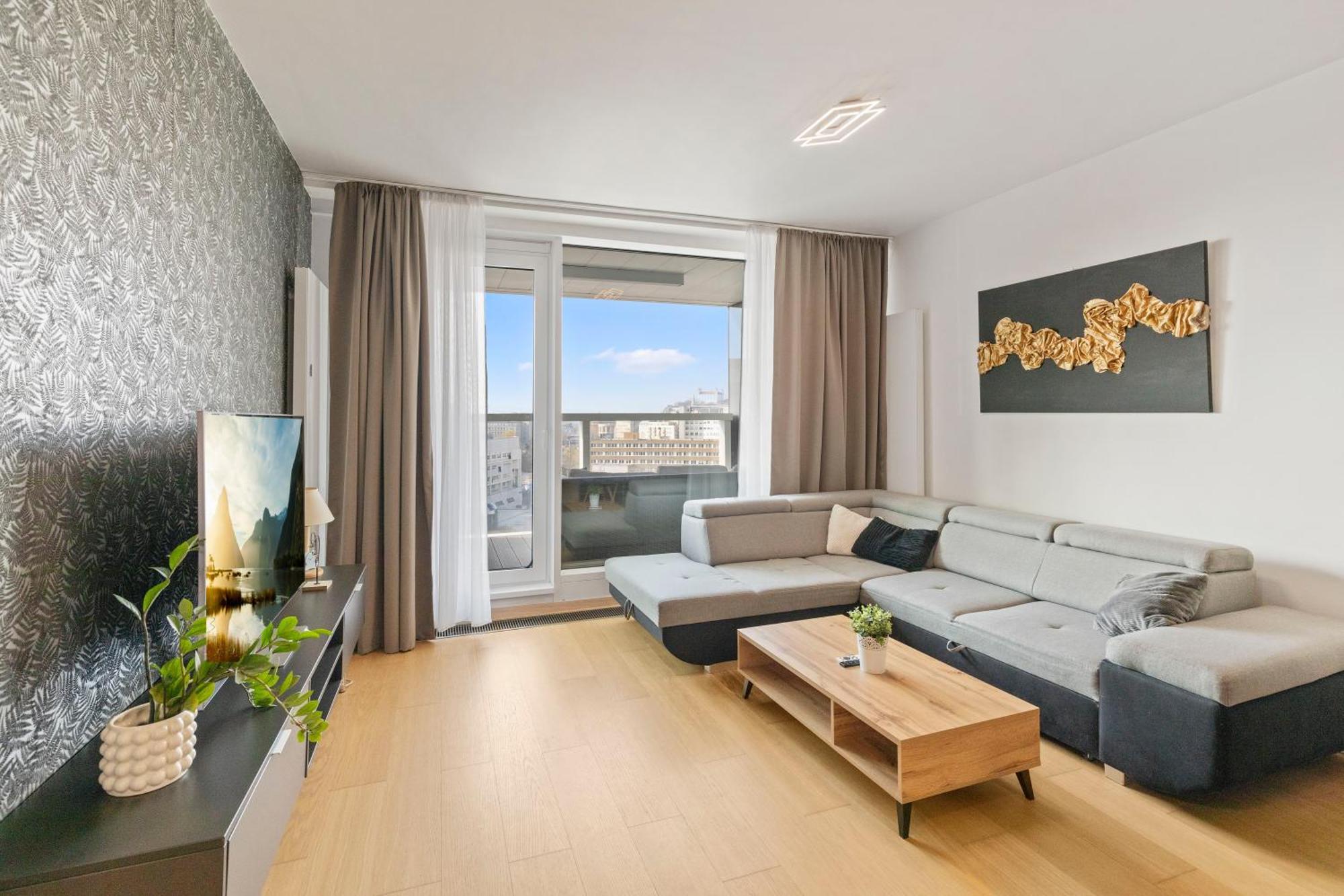 Panorama City Apartment In Downtown Area With Free Parking And Castle View Bratislava Eksteriør bilde